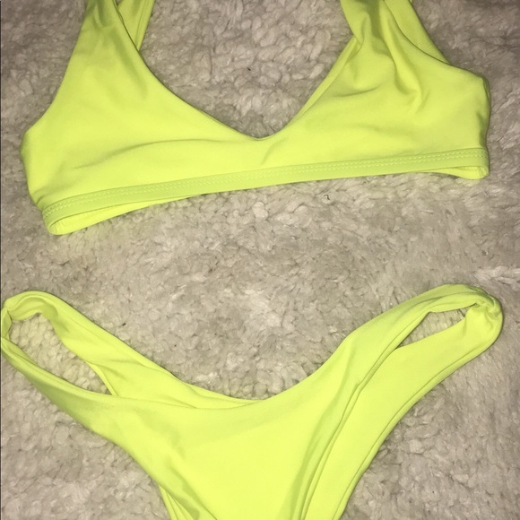Lime green bathing suit - Picture 1 of 4